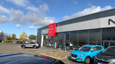 Nissan Juke 1.0 DiG-T N-Connecta 5dr Petrol Hatchback